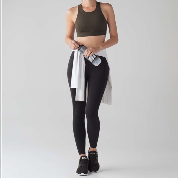 lululemon Fast & Free HR Tight - Picture 2 of 6